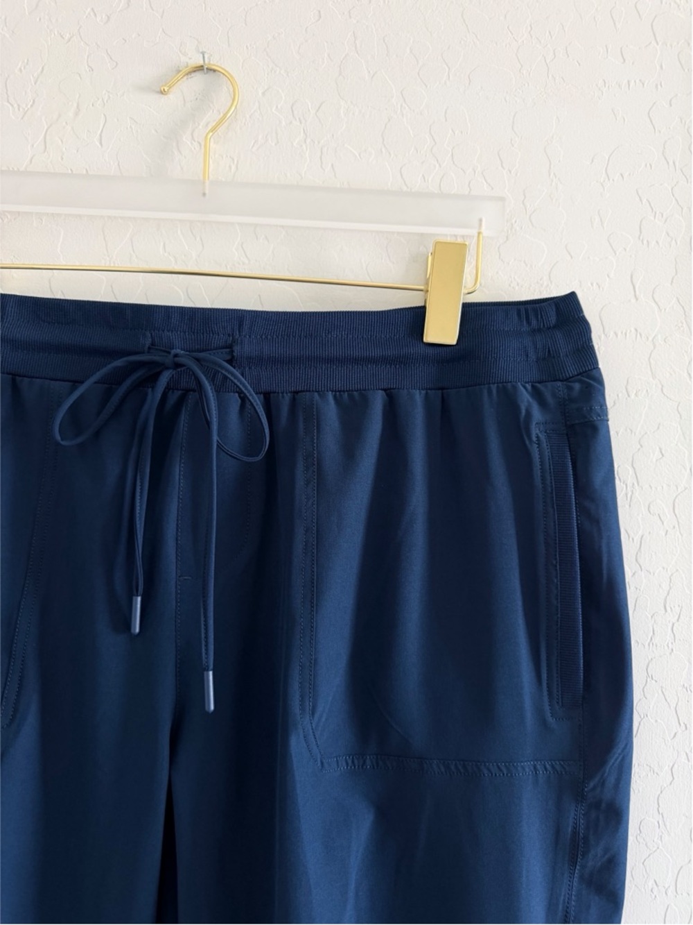 NEW intro. Athletic Crop Capri Pants Size 14W - Picture 2 of 6